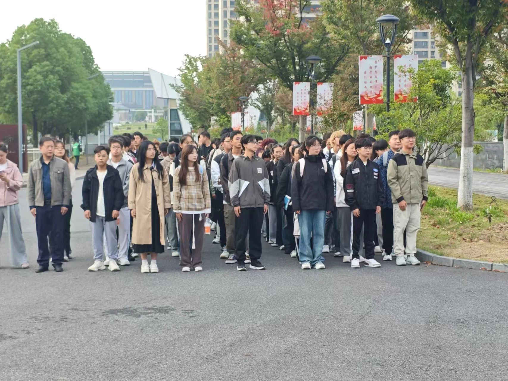 主题升旗仪式 | 计算机与通信工程学院 | 巍巍国旗升,赤子心脉动(8)