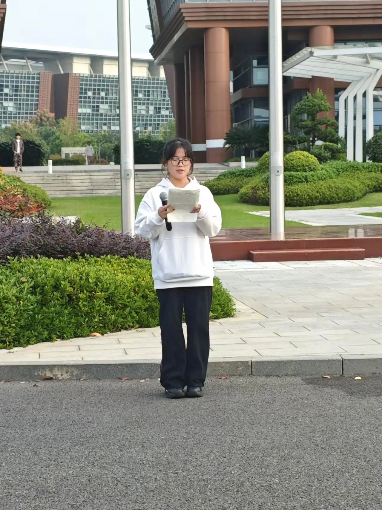 主题升旗仪式 | 计算机与通信工程学院 | 巍巍国旗升,赤子心脉动(6)